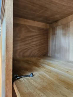 Armoire ancienne en bois