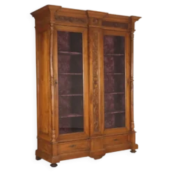 Armoire ancienne en noyer avec verre et sculptures, Italie, XIXe siècle