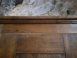 Armoire ancienne française en chêne à une porte, XVIIIe siècle