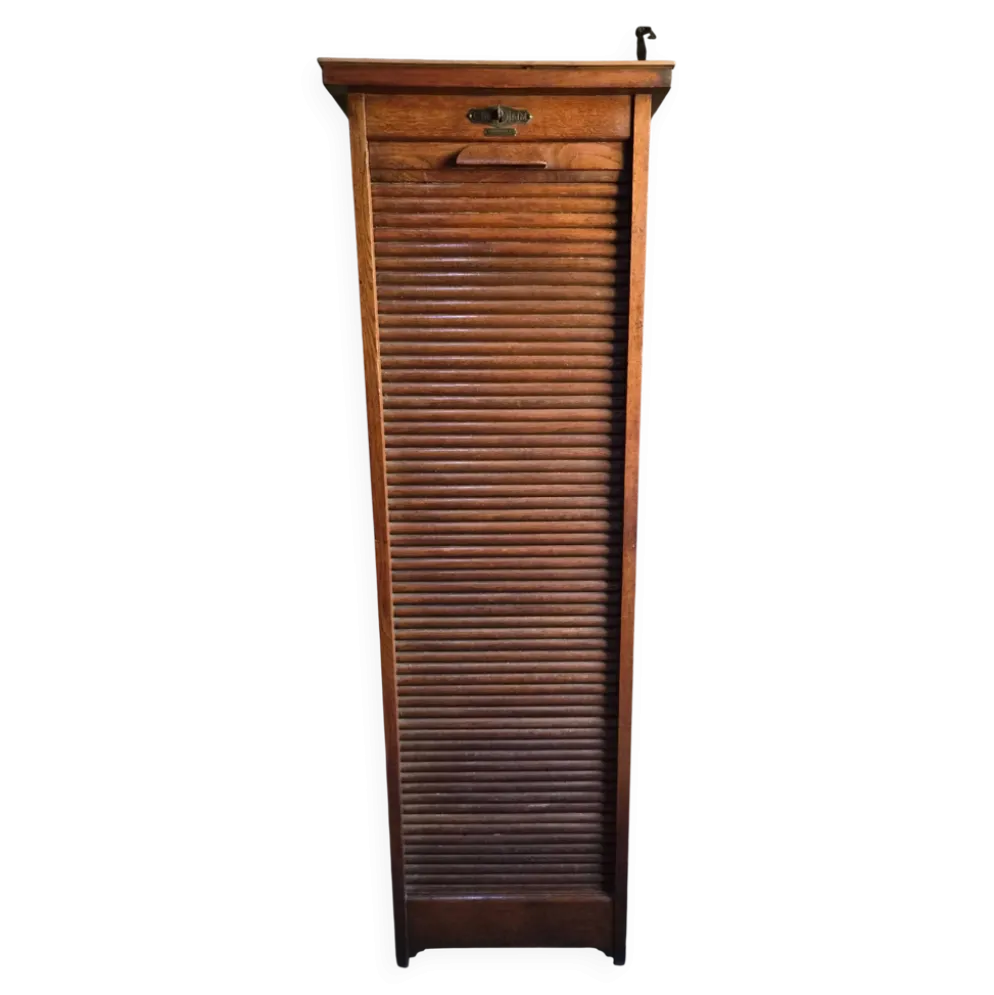 Armoire ancienne française à rideau en chêne, vers 1920–1930