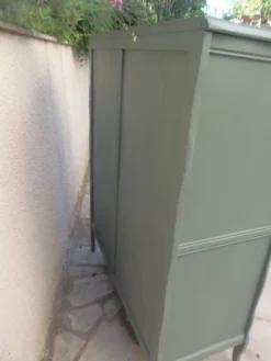 Armoire ancienne Green Smoke – Toile de Jouy .