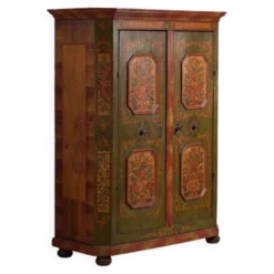 Armoire ancienne peinte en bois de pin – Austrie, 1831