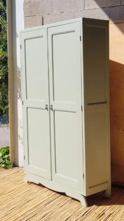 Armoire ancienne rénovée