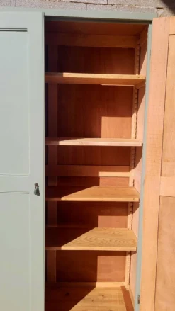 Armoire ancienne rénovée