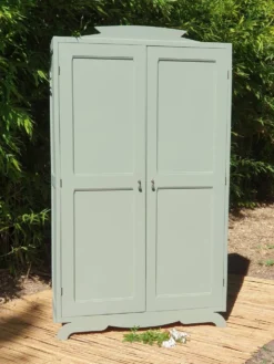 Armoire ancienne rénovée