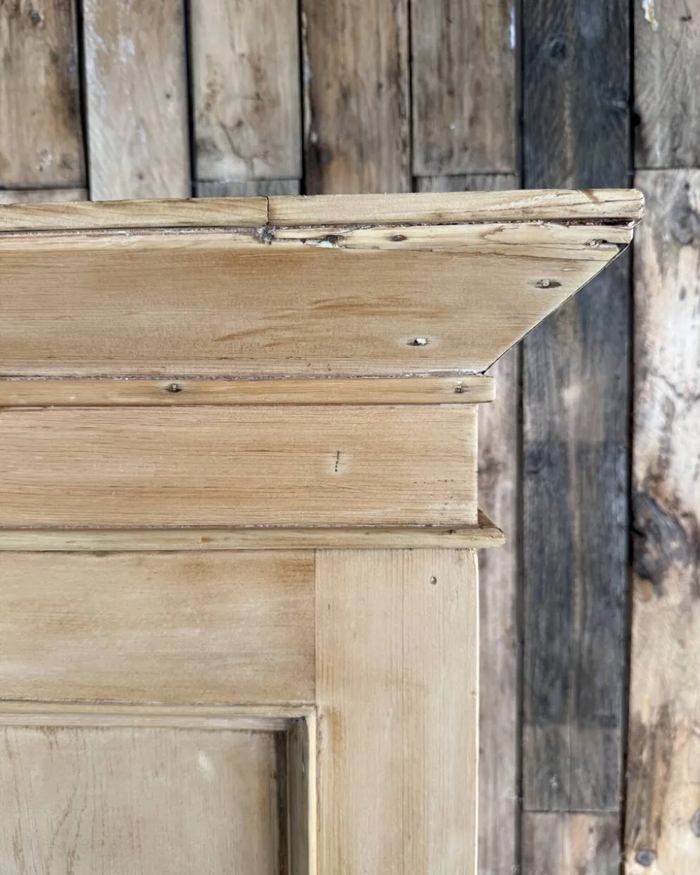 Armoire anglaise à linge de type linen press (rénovée)