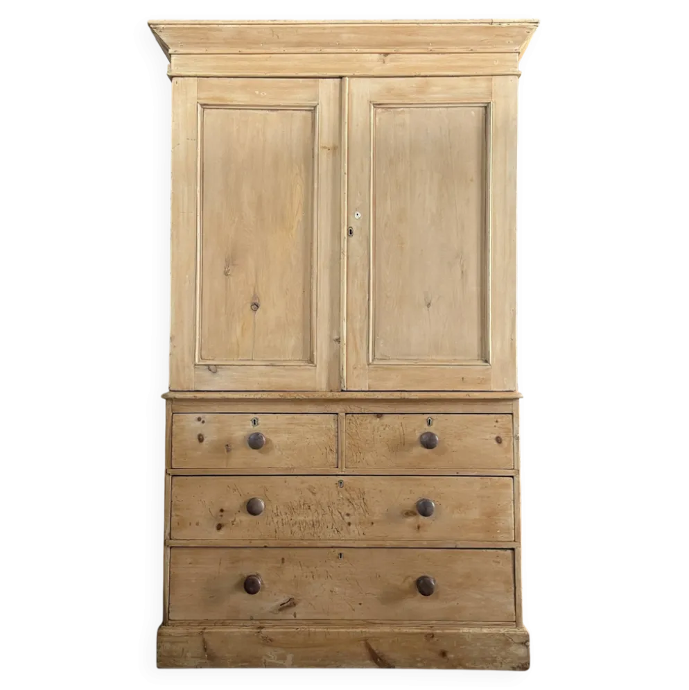Armoire anglaise à linge de type linen press (rénovée)