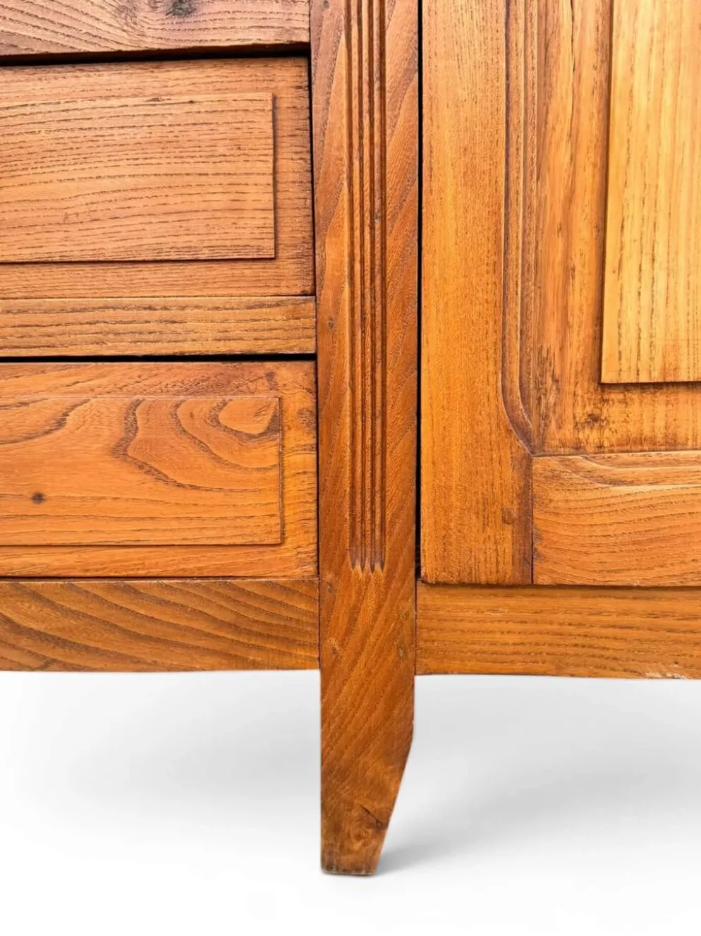Armoire Art Déco asymétrique, vers 1940