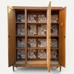 Armoire art déco chêne brut et miroir biseauté