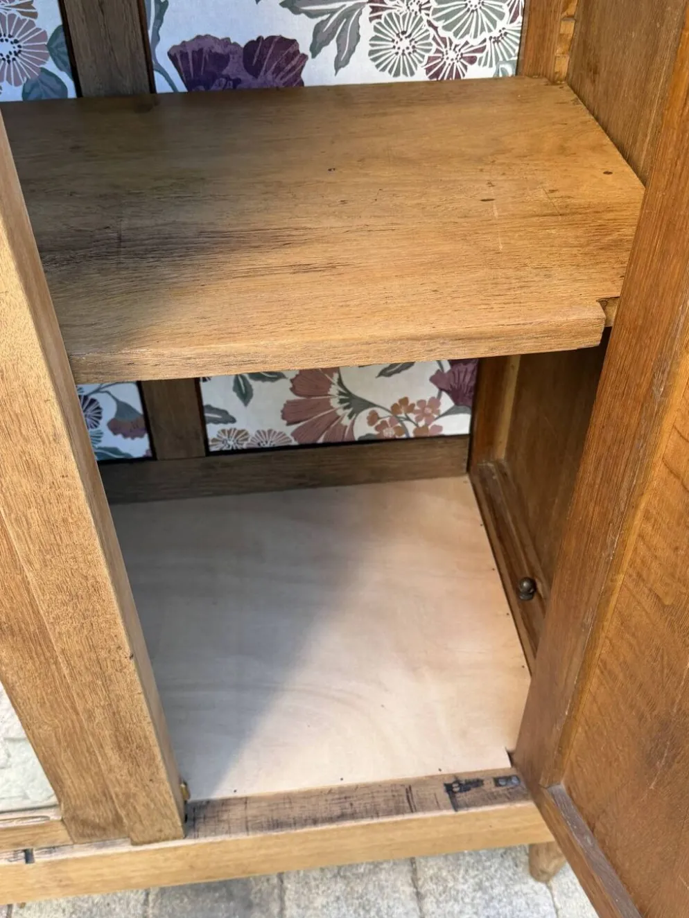 Armoire art déco chêne brut et miroir biseauté