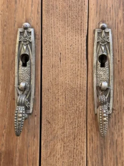 Armoire art déco chêne brut et miroir biseauté