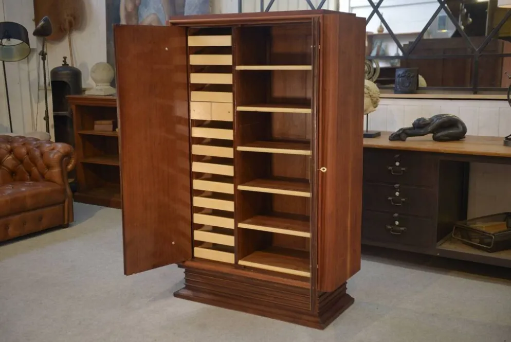 Armoire Art Déco en acajou mobilier d’art signé A. Bicchierini 1940’s