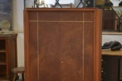 Armoire Art Déco en acajou mobilier d’art signé A. Bicchierini 1940’s