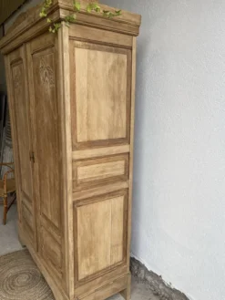 Armoire art déco en chêne bois brut