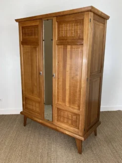Armoire Art déco en chêne massif restaurée – années 1930-1940