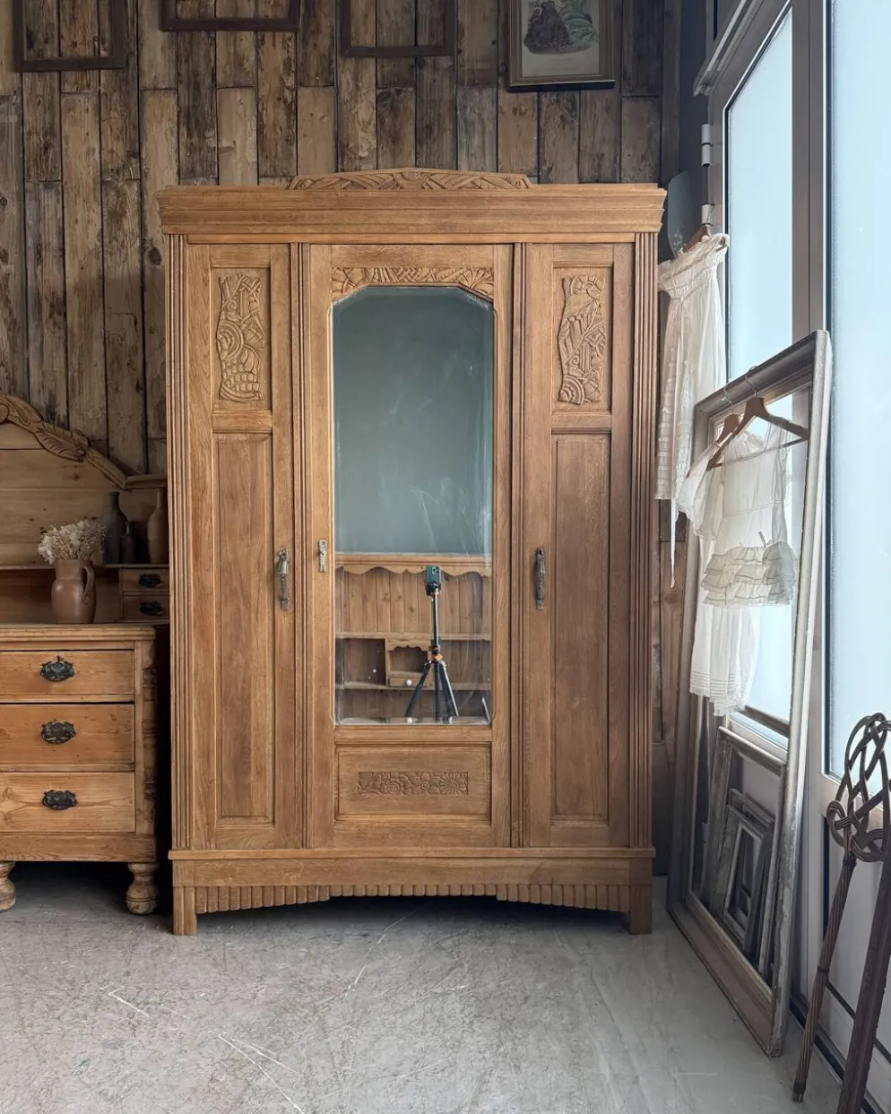 Armoire Art Déco en chêne (rénovée)