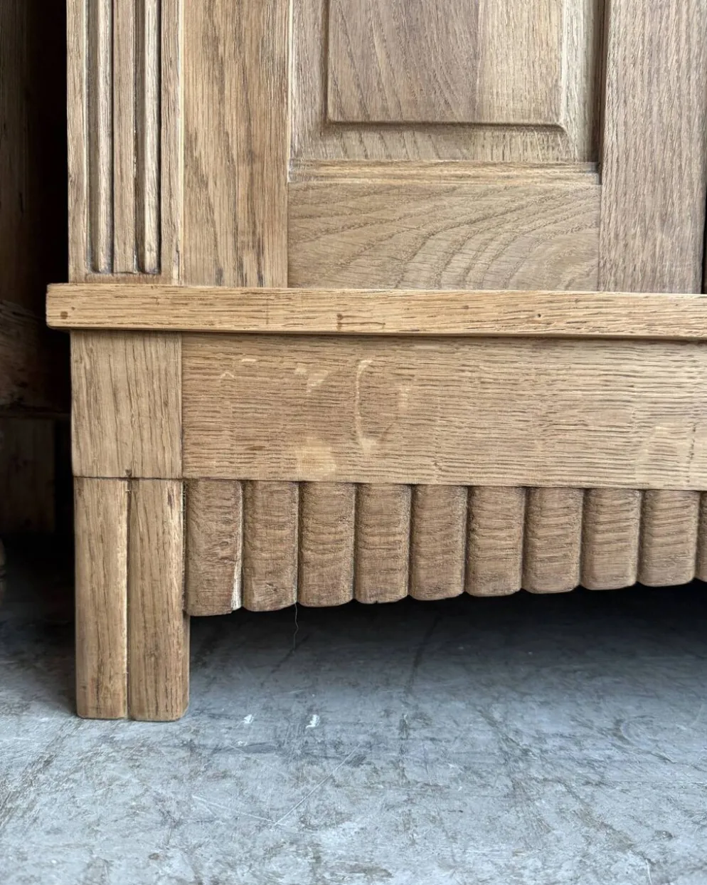 Armoire Art Déco en chêne (rénovée)