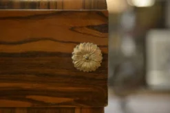 Armoire Art Déco néo-classique en placage d’ébène 1930’s