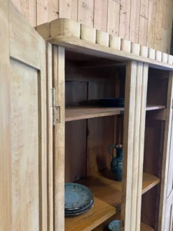 Armoire art déco patinée