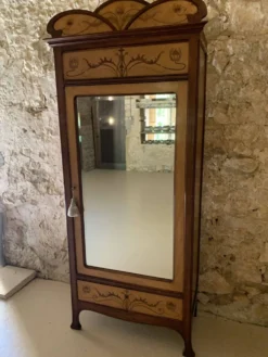 Armoire Art Nouveau