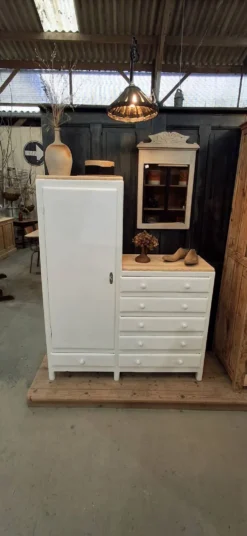 Armoire asymétrique