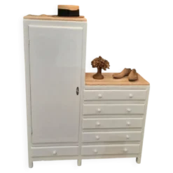 Armoire asymétrique