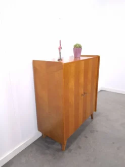 Armoire avec étagères et tiroirs, meuble de rangement