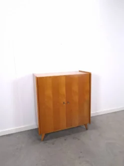 Armoire avec étagères et tiroirs, meuble de rangement