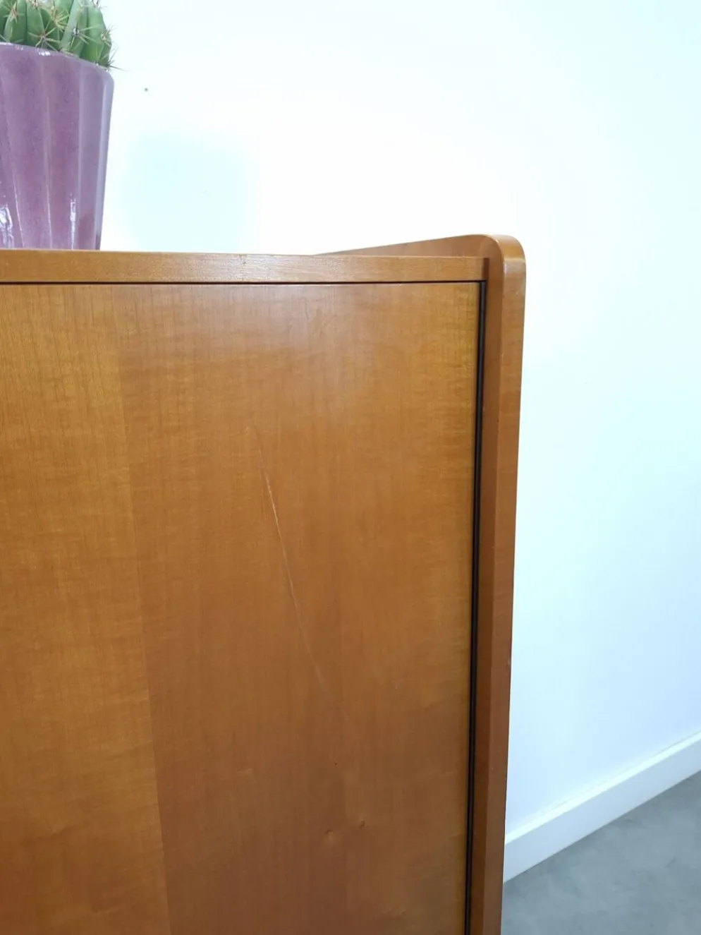 Armoire avec étagères et tiroirs, meuble de rangement