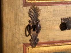 Armoire baroque ancienne peinte en pin – Empire Austro-hongrois, Année 1794