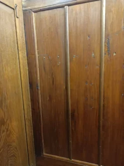 Armoire baroque en chêne, Europe du Nord vers 1730-50
