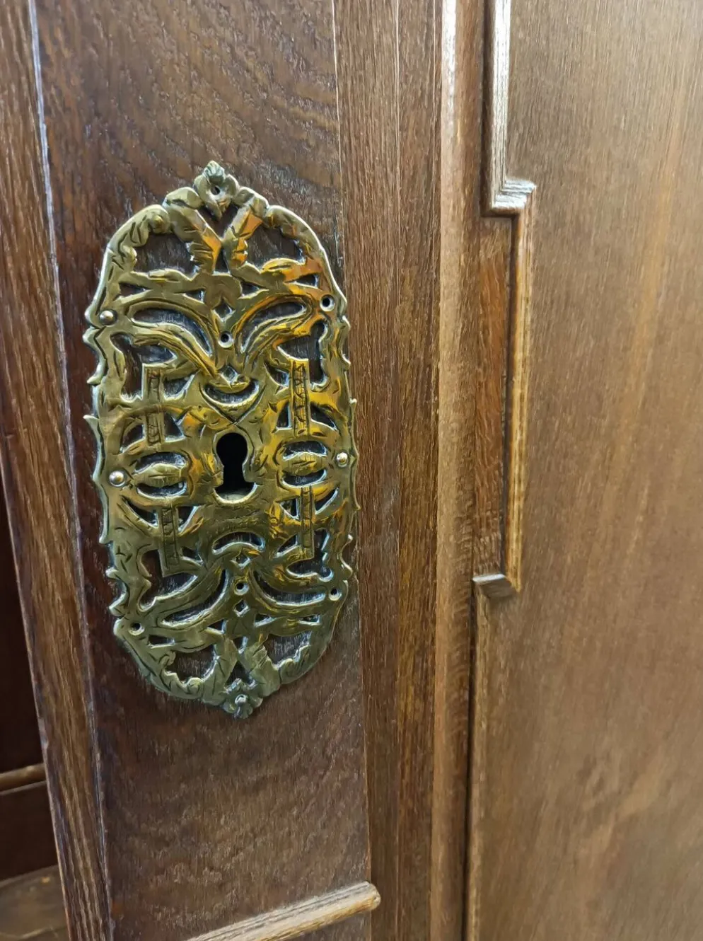 Armoire baroque en chêne, Europe du Nord vers 1730-50