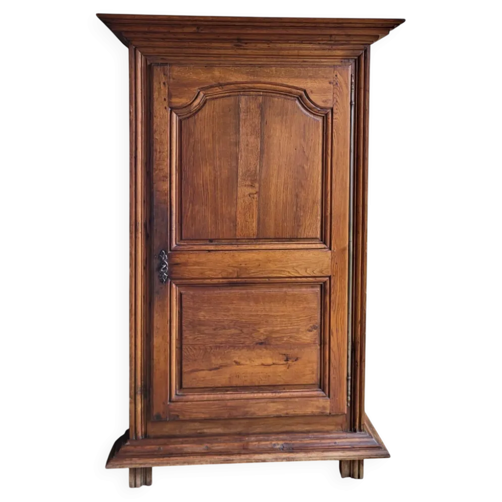 Armoire, bonnetière Louis XIII en chêne, XVIIIème s.