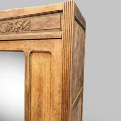 Armoire bonnetière parisienne art déco chêne brut et massif