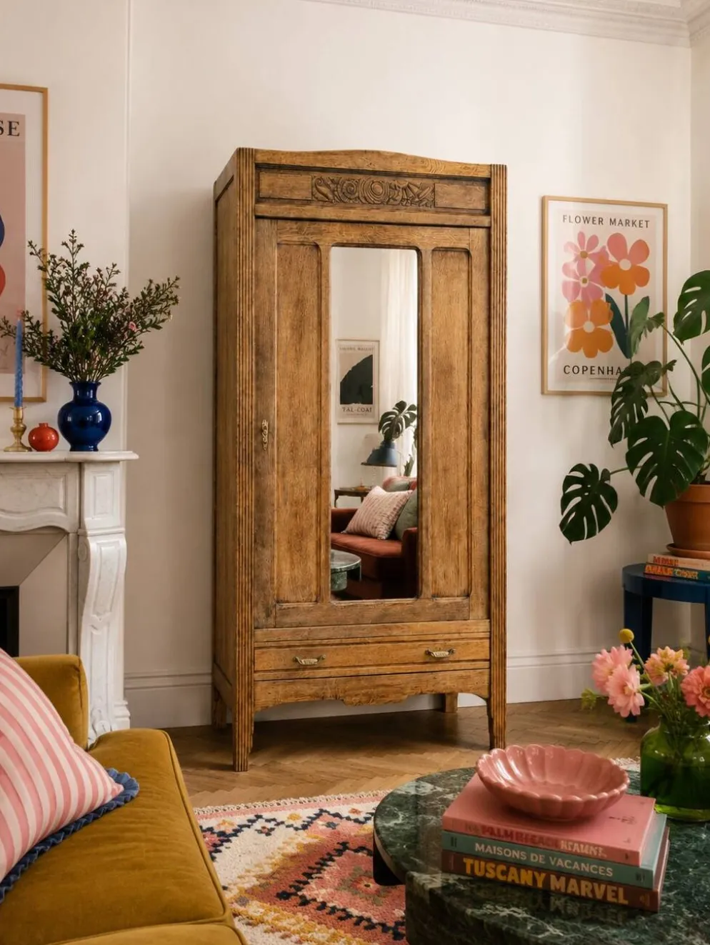Armoire bonnetière parisienne art déco chêne brut et massif