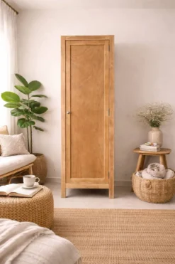 Armoire bonnetière parisienne bois brut 1950