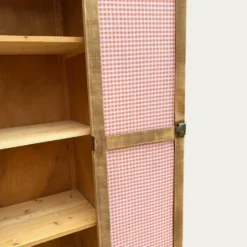 Armoire bonnetière parisienne bois brut 1950