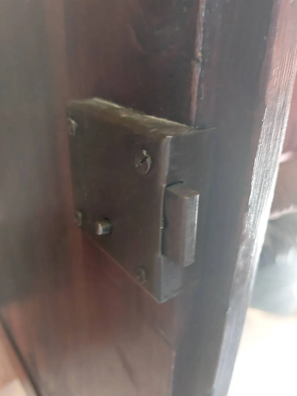armoire bonnetière, penderie
