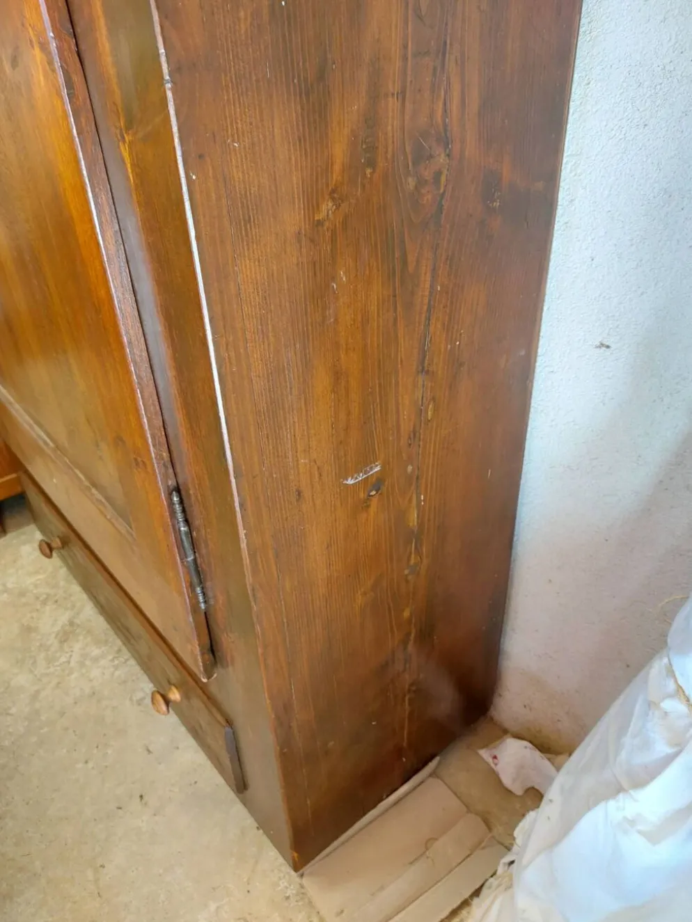 armoire bonnetière, penderie