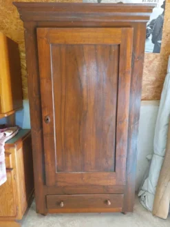 armoire bonnetière, penderie