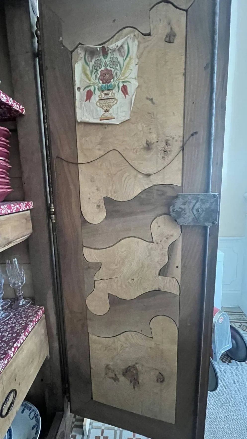 Armoire bressane ancienne-1876-loupe dorme et noyer - pièce de famille rare