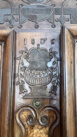 Armoire bressane ancienne-1876-loupe dorme et noyer - pièce de famille rare