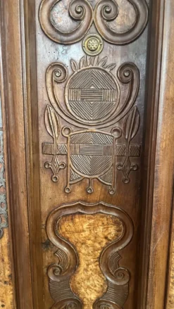 Armoire bressane ancienne-1876-loupe dorme et noyer - pièce de famille rare