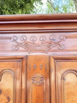 ARMOIRE BRESSANE EN NOYER DE STYLE LOUIS XV XIX EME SIÈCLE