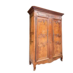 ARMOIRE BRESSANE EN NOYER DE STYLE LOUIS XV XIX EME SIÈCLE