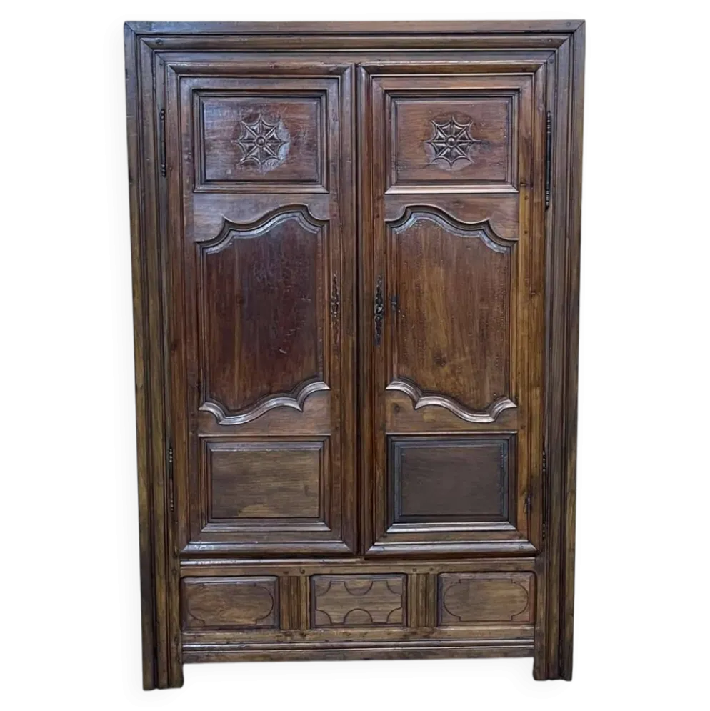 Armoire bretonne XIXème en merisier, chêne et châtaignier