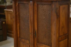 Armoire brutaliste Aranjou en orme 1960’s