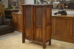 Armoire brutaliste Aranjou en orme 1960’s