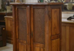 Armoire brutaliste Aranjou en orme 1960’s