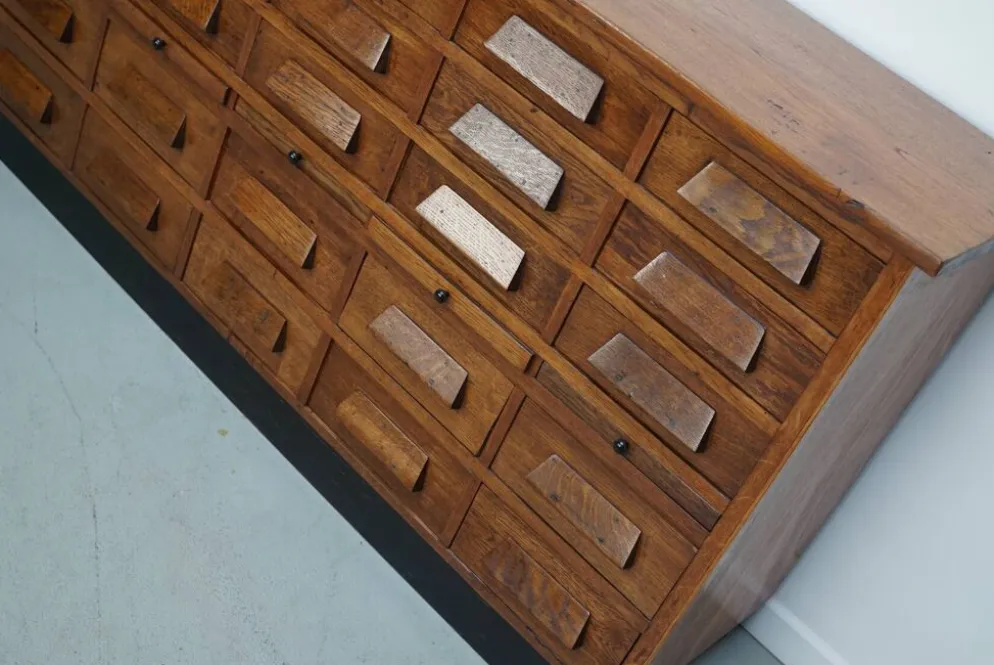 Armoire / Cabinet de pharmacie en chêne allemand ou buffet, années 1930